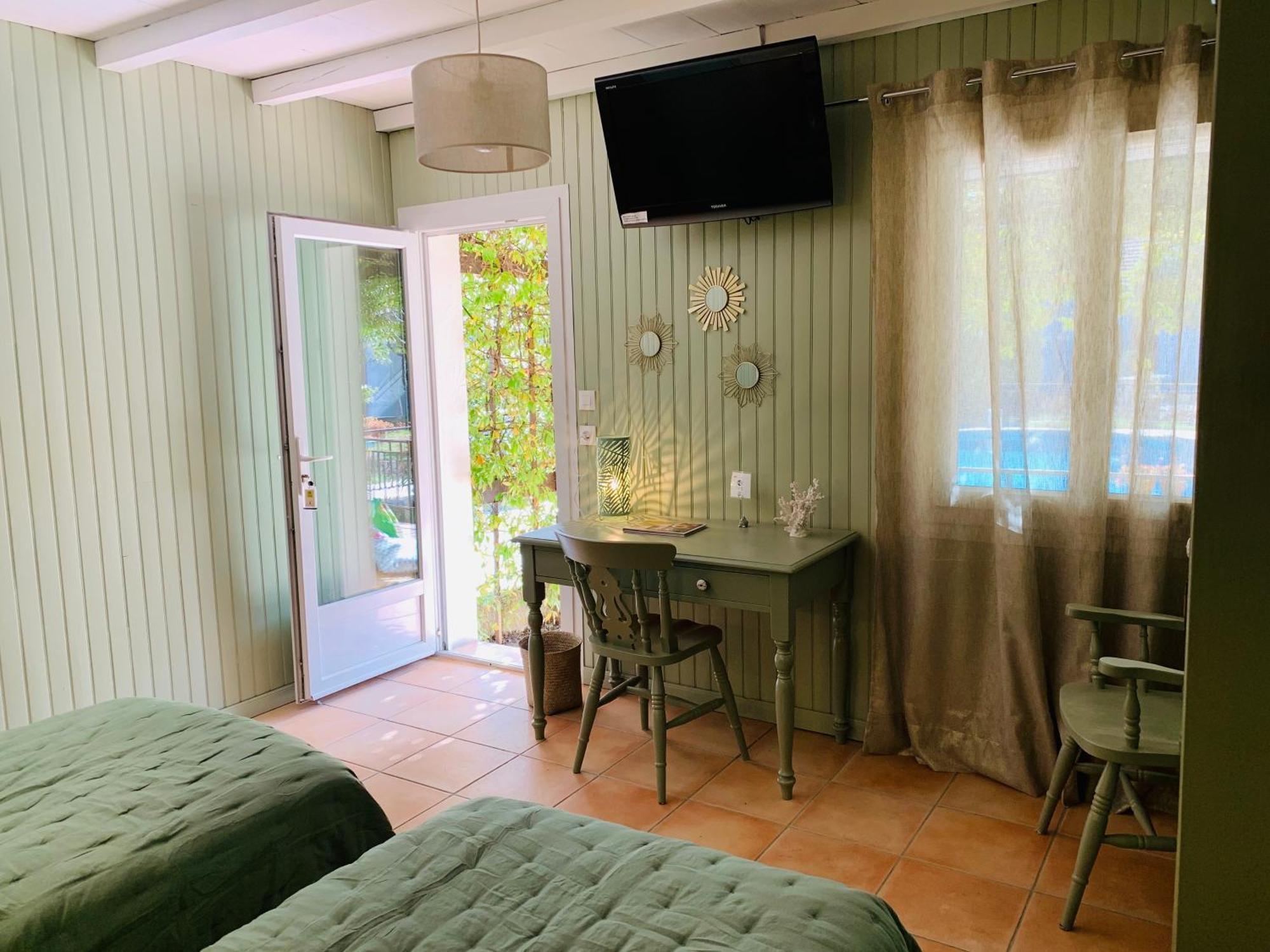 Logis Hotel Restaurant Hostellerie De La Tour ฟองต์วิลเย ภายนอก รูปภาพ